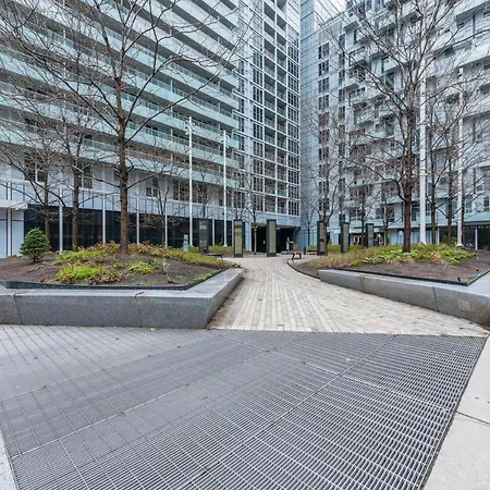 Planurstay - 2Br & 2Bth At 300 Front Street West